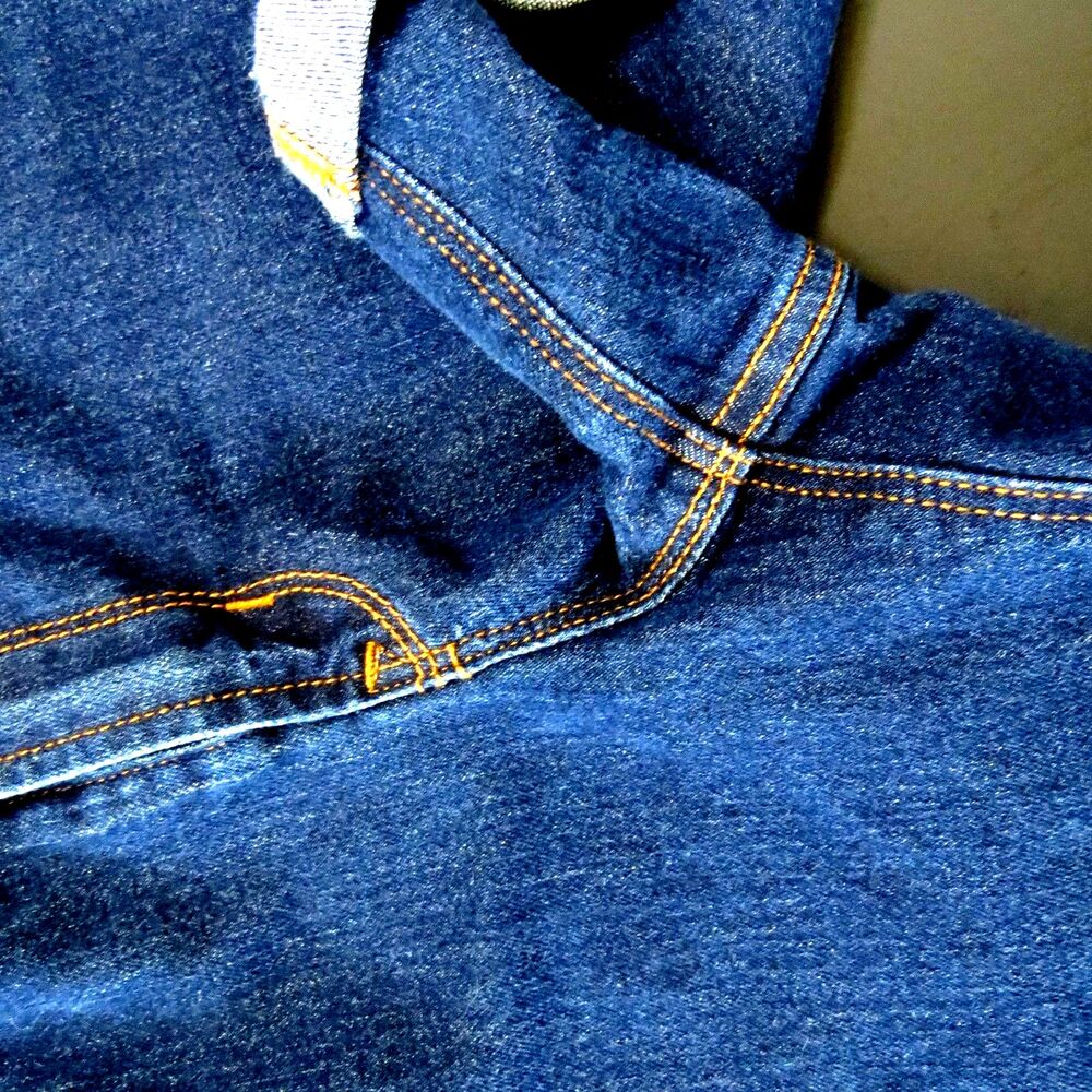 Old Navy Women's Dark Wash Cuffed Hem Denim Shorts Blue 8 EUC - Picture 5 of 7